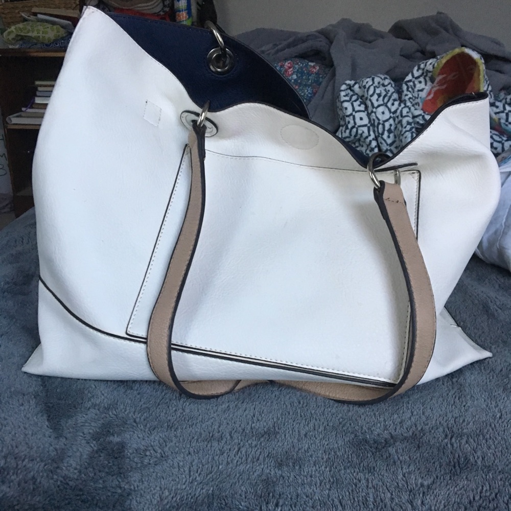 Wilson’s Leather White Tote Bag